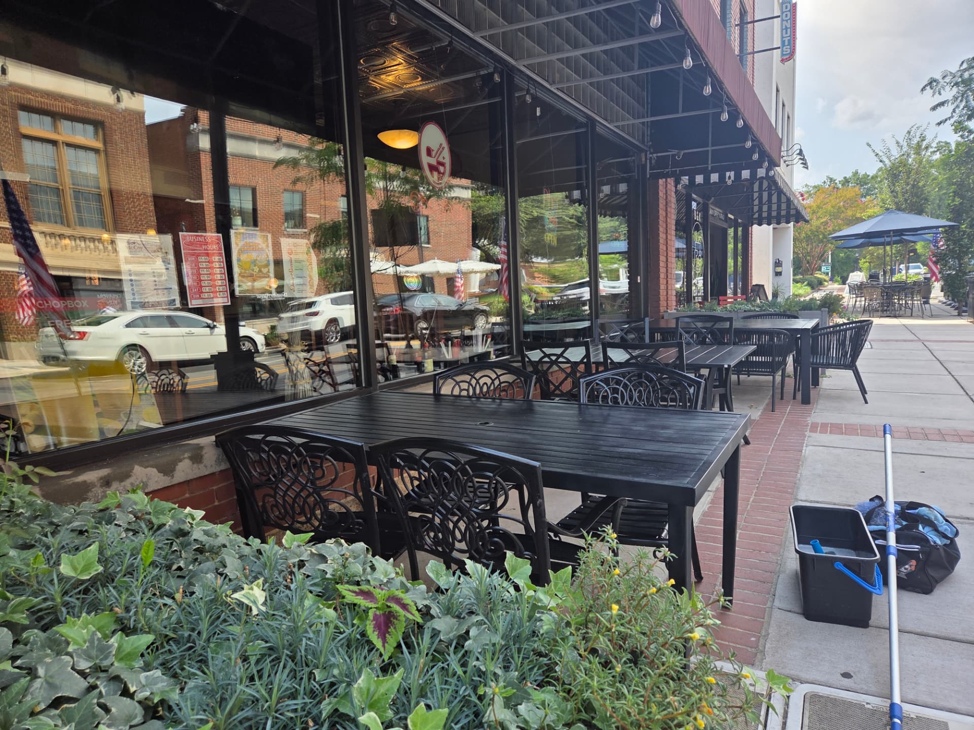 Vista restaurant storefront work photo in Concord, NC
